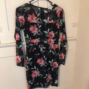 NWOT Floral long sleeve dress